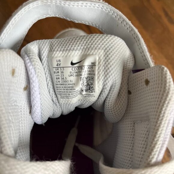 Nike Unisex-Child Sneaker, 4Y, Purple - Picture 4 of 4